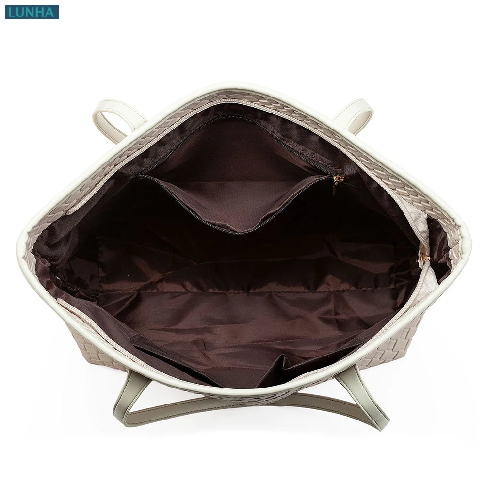 Elia Tote