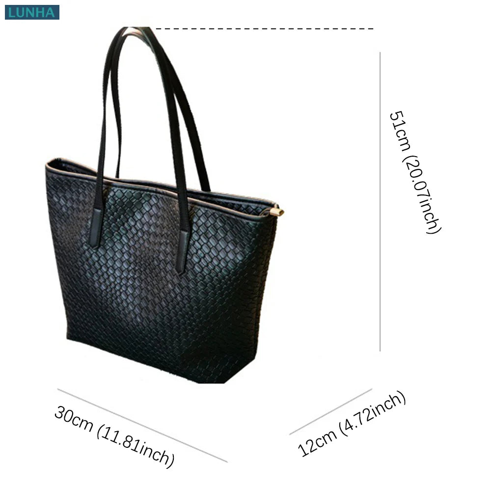 Elia Tote
